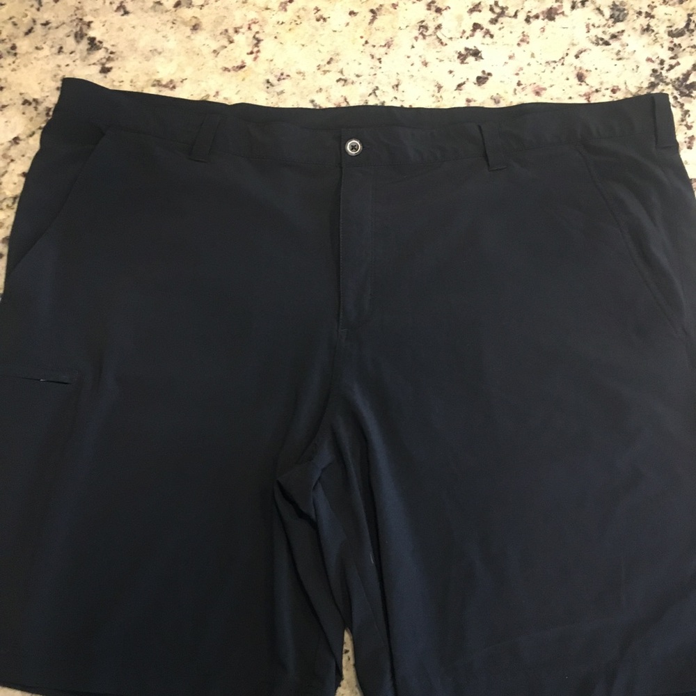 Columbia PFG shorts size 52 black